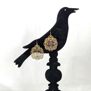 GOLD TONE DANGLE EARRINGS